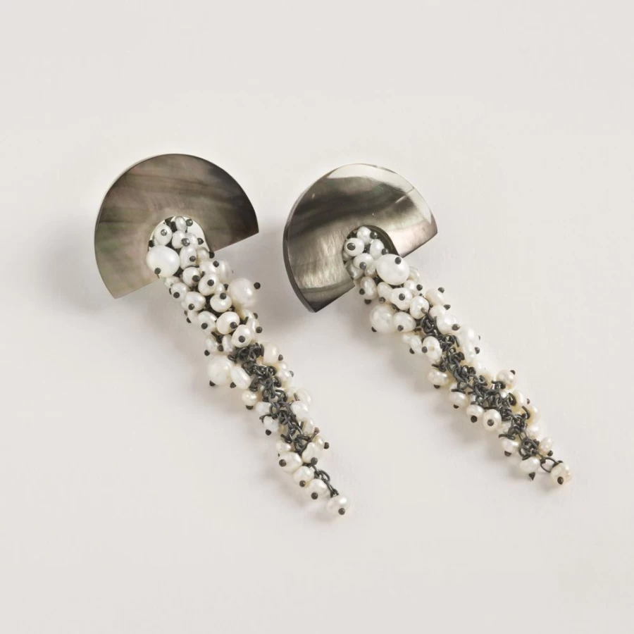 Freya Rose Women's Hakuro Grey Mother of Pearl and Pearl Long Drop Earrings